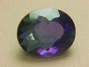 Amethyst Oval Dark 23x18mm 30.50crts
