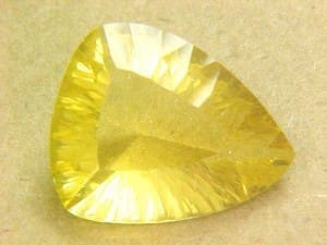 Fluorite Yellow Trillion 17x14mm 11.38crts
