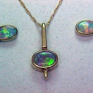 Jelly Opal 14KTYG Necklace and Earring Set