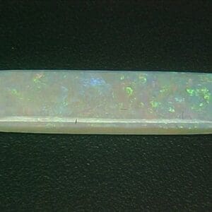 Opal Rectangle 17.5x4.5mm 1.85crts