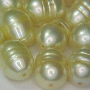 Pearl Golden Baroque 10x8mm (1 Pcs)