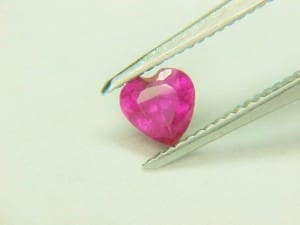 Ruby Heart 4mm 0.30crts
