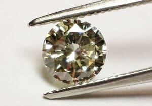 Diamond White Light Yellow Round SI2-I1 5.2mm 0.53crts