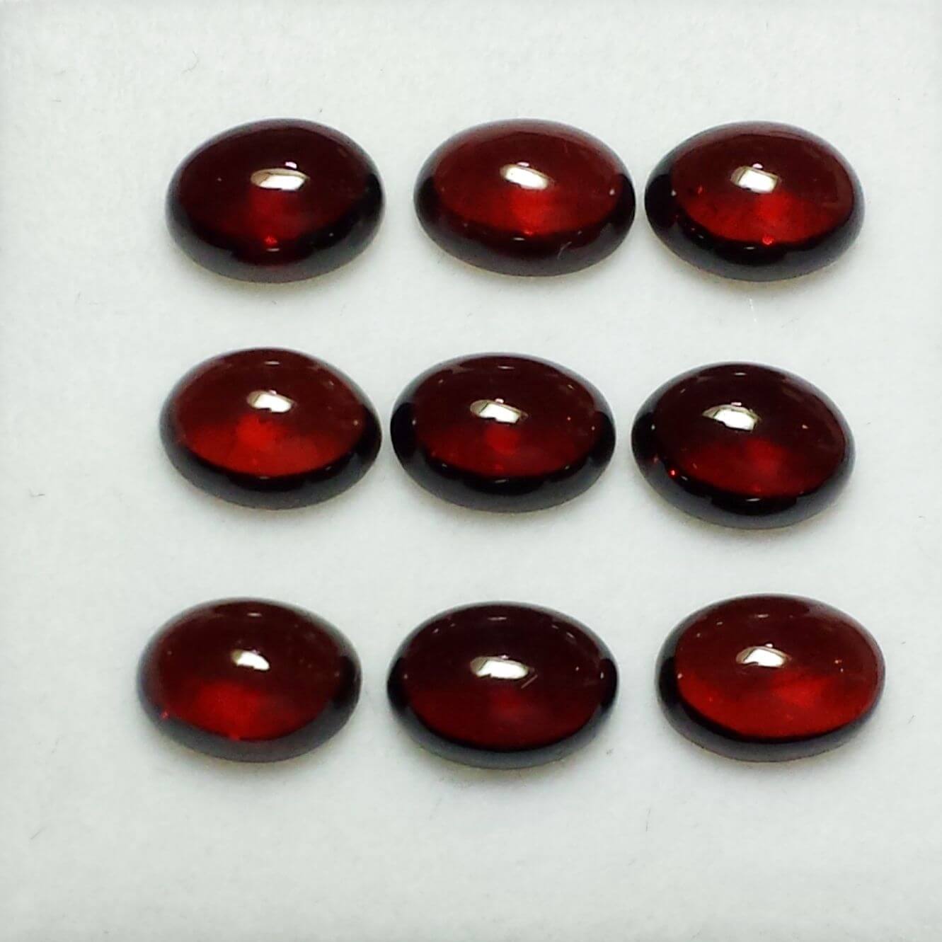 Garnet Cabochon Oval 7x5mm (9 Pcs)