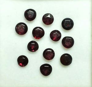 Garnet Round Asymmetric Vintage Tumble Style Cut 3.5-4mm (100 Pcs)