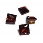 Garnet Princess Square Cut 5mm (4 Pcs)