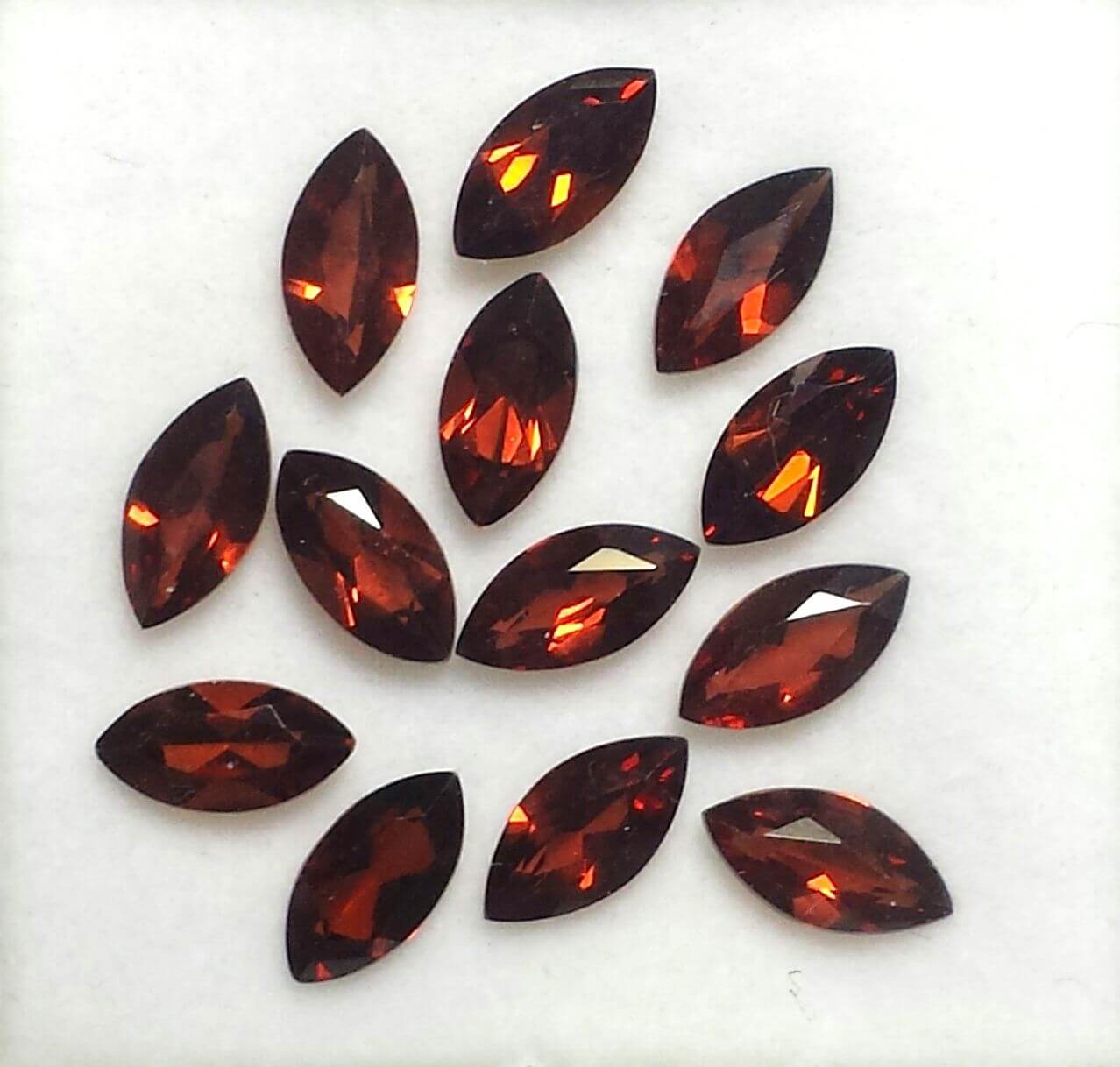 Garnet Marquise 7x3.5mm (12 Pcs)