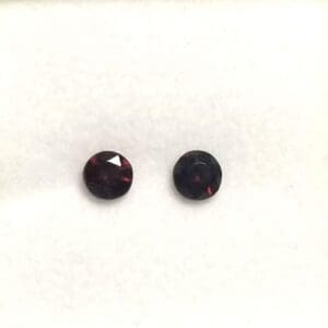 Garnet Round 4mm (2pcs)