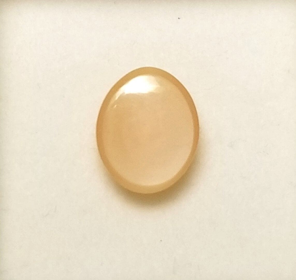 Moonstone Cats Eye Peach Oval 12x10mm 6.47crts - Image 2
