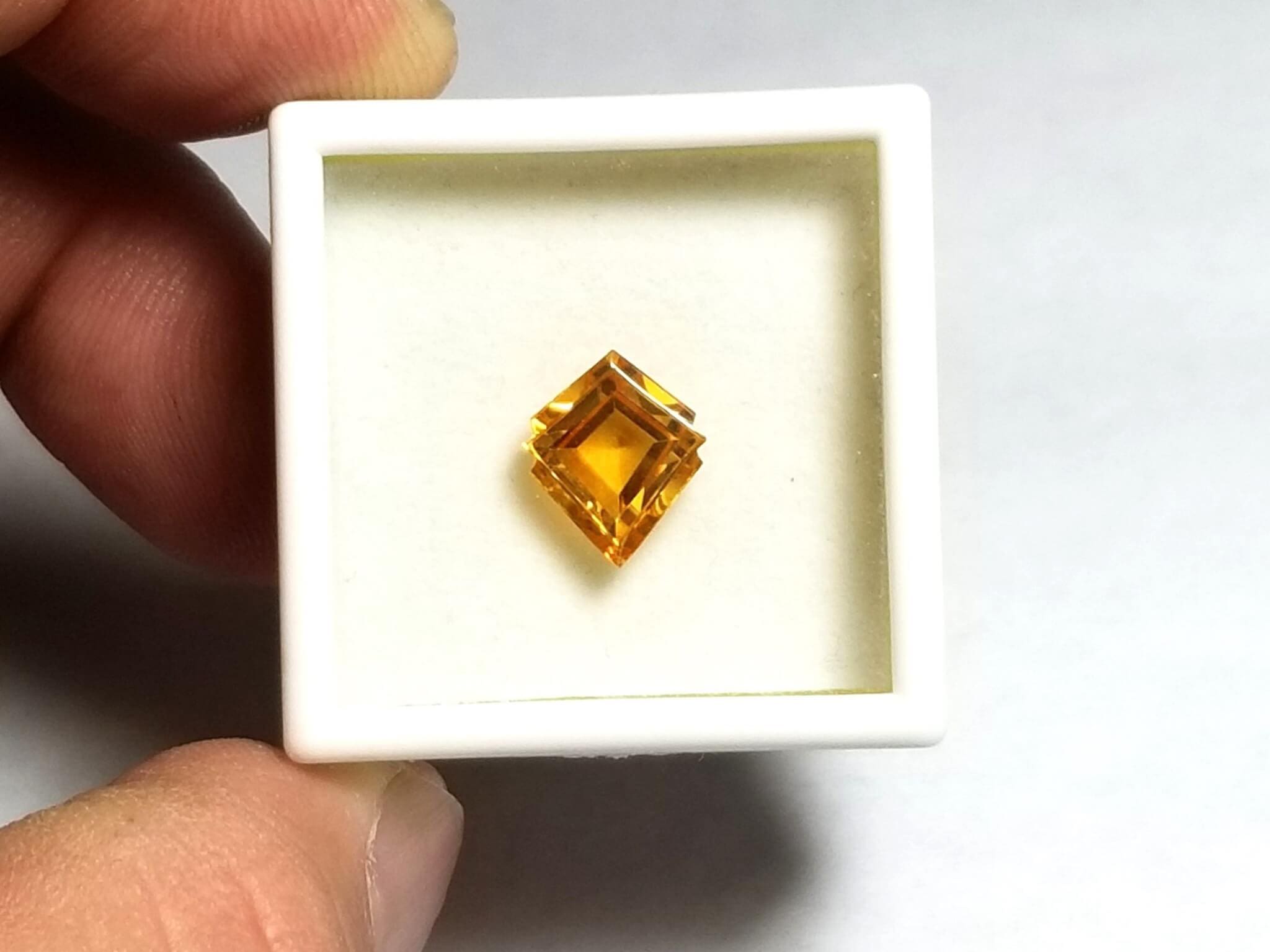 Citrine Fantasy Double Diamond 12x10.25mm 3.56crts - Image 3