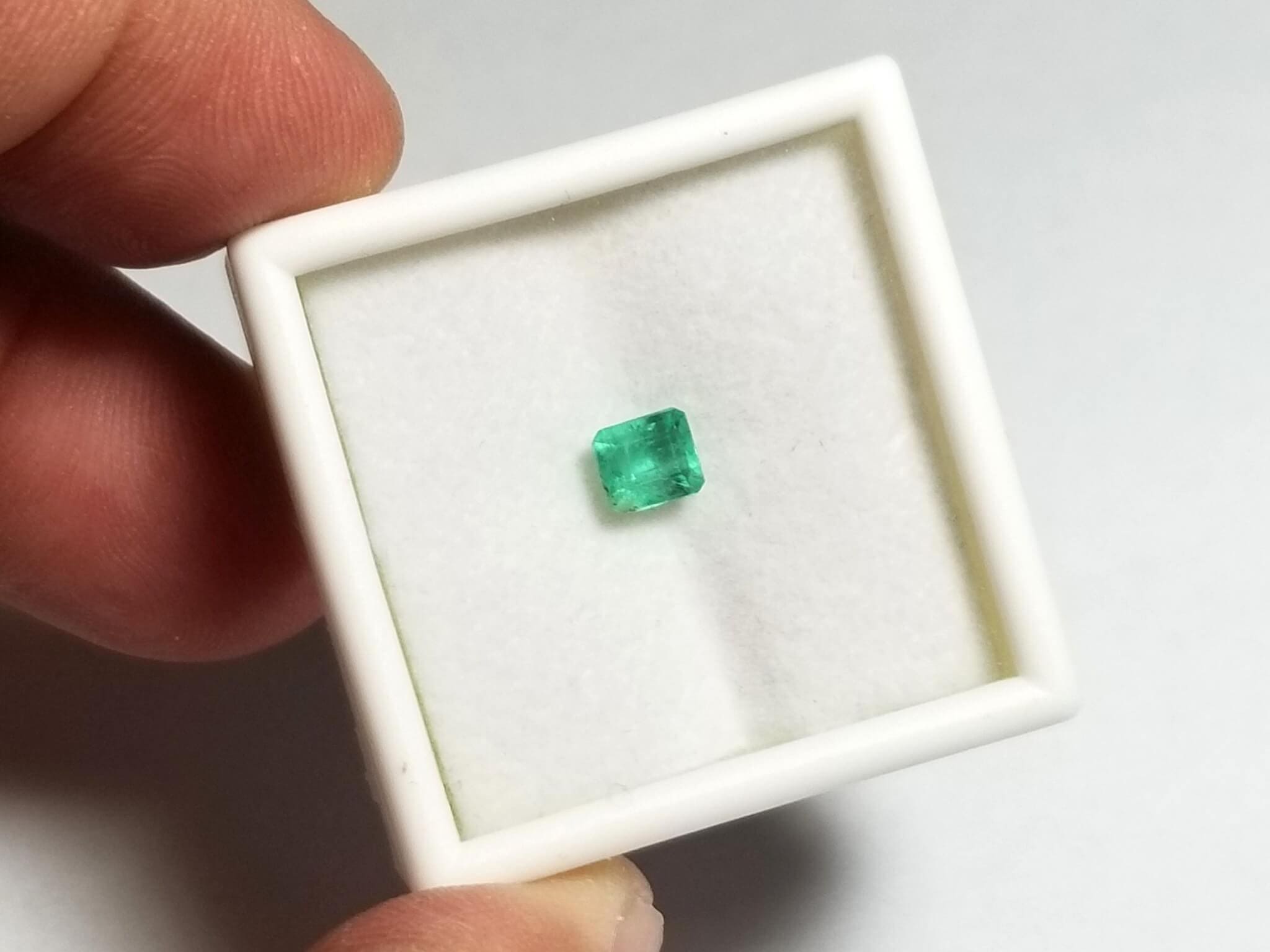 Emerald Swat Valley Emerald Cut 5.25x4.75mm 0.75cts - Image 3