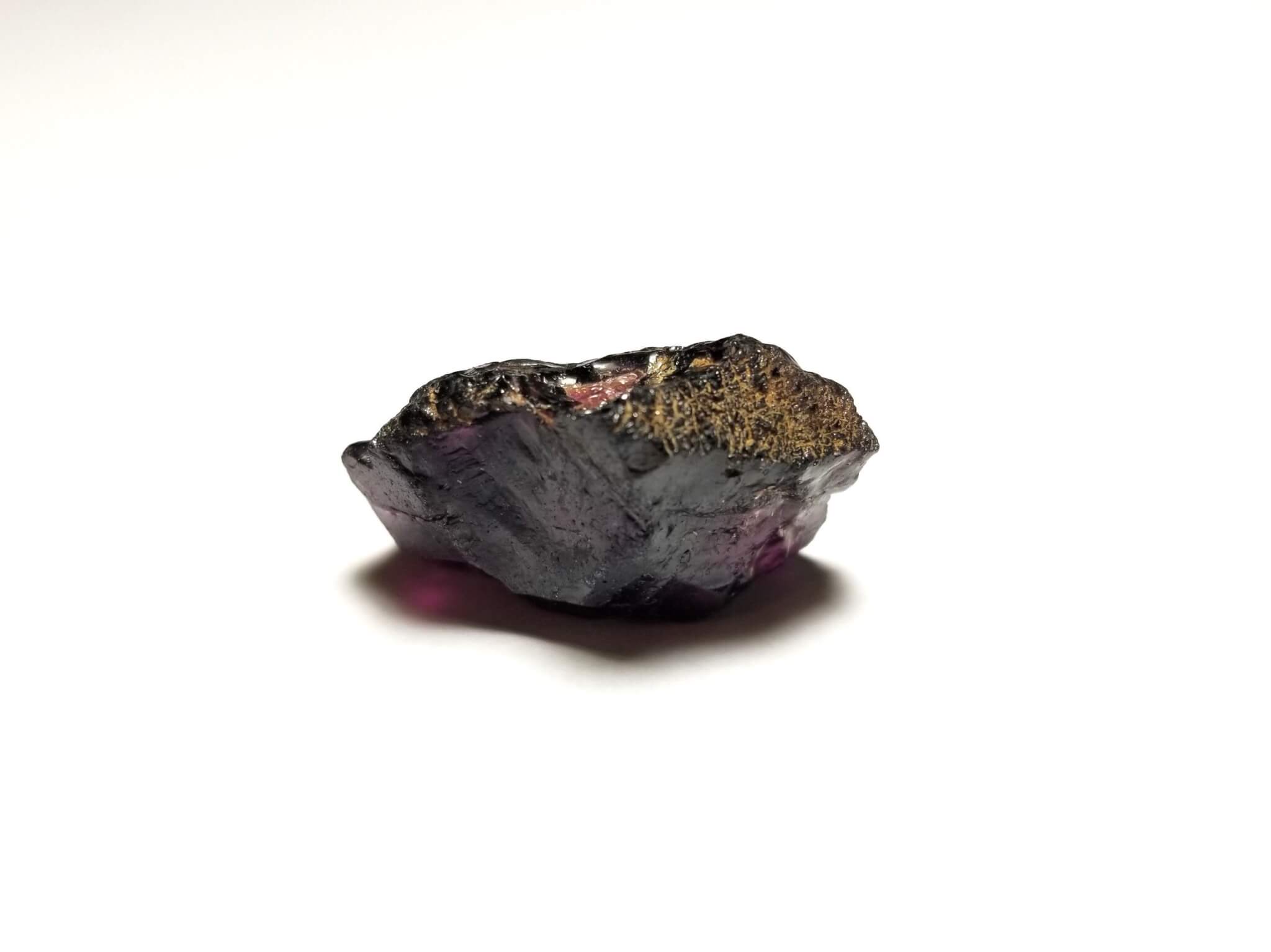Garnet Tanzania Purple Rough Specimen 28x18mm 50.46Crts - Image 3