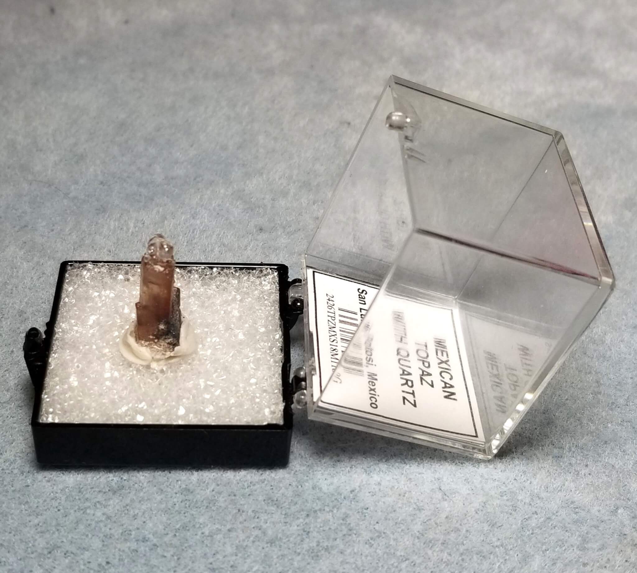 Topaz Mexican with Quartz Druzy Top Specimen Thumbnail 18.5x5mm 5.90crts - Image 4
