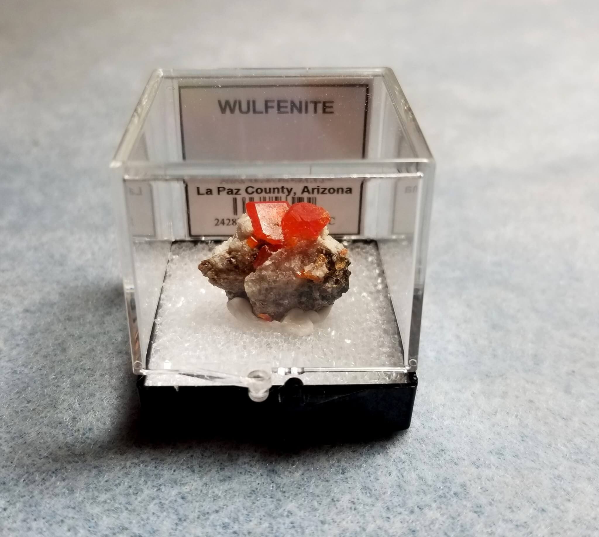 Wulfenite Specimen Thumbnail 19x16mm 14.65Crts - Image 6