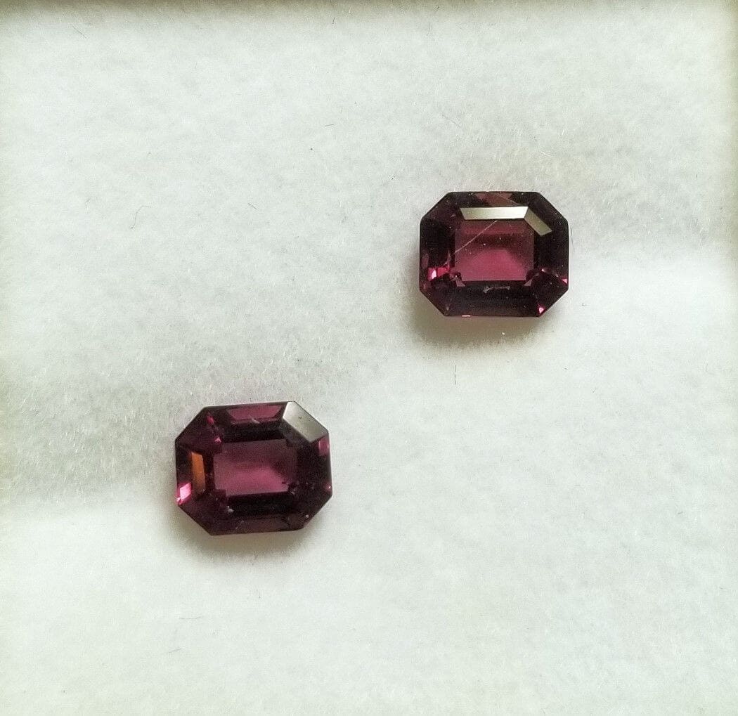Garnet Raspberry Emerald Cut 6x5mm 1.92Crts (2 Pcs)