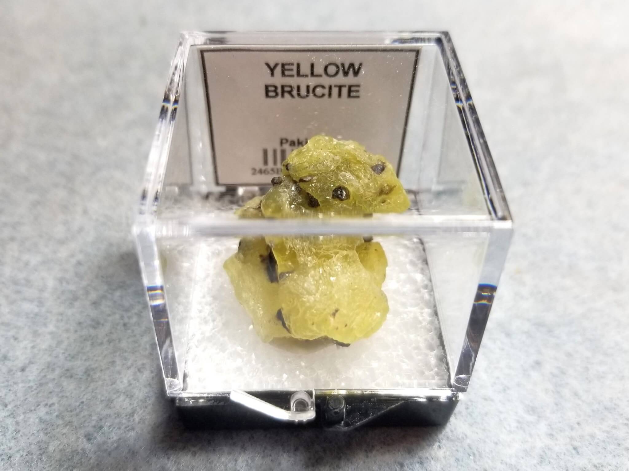 (E7)Brucite Yellow (Pakistan) Specimen Thumbnail 26x20mm 33.10Crts - Image 5