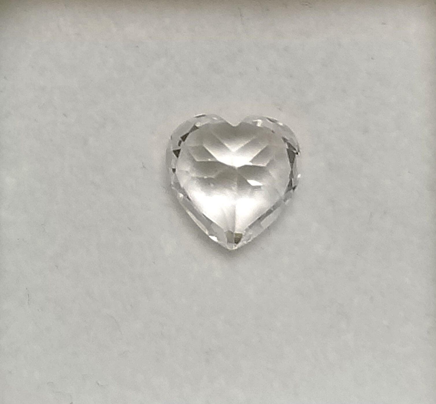 Quartz Clear Heart 9mm (1Pcs) - Image 2
