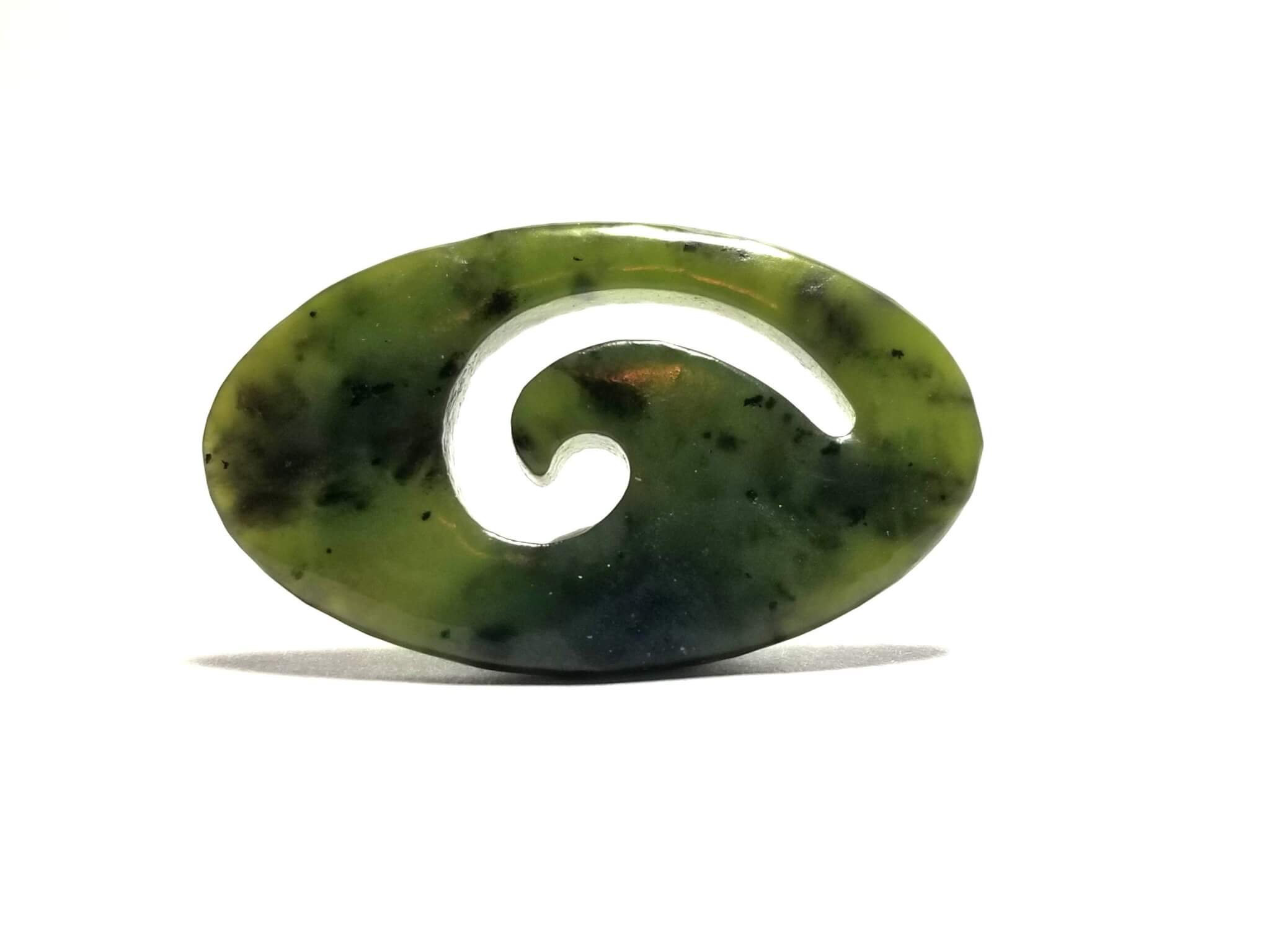 Jade Applegate (Bowenite) Oval Carved Wave 42x25mm 38.25crts - Image 2