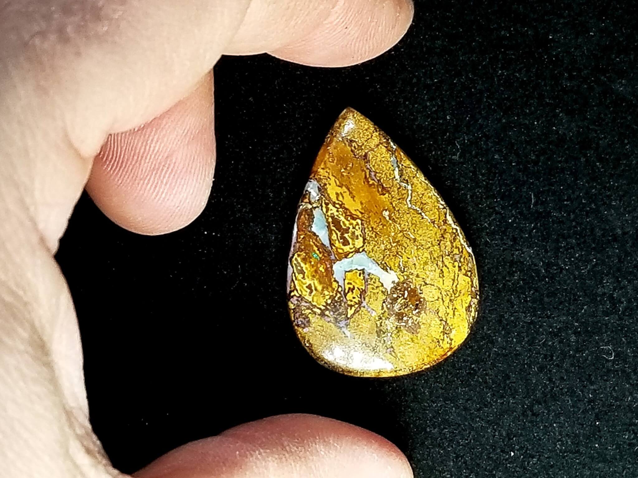 (E4) Opal Australian Boulder Pear Cabochon 25.5x11.5mm 24.80Crts - Image 3