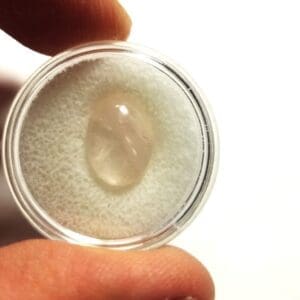 (C3) Quartz Rose Oval Cabochon 14x10mm 5.42Crts
