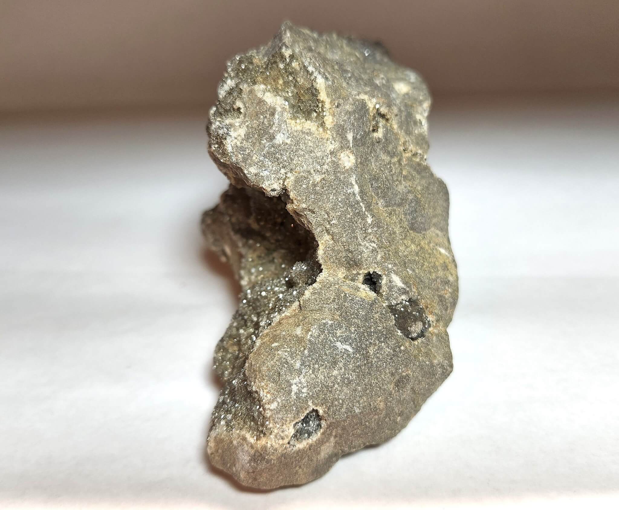 (H2) Quartz Herkimer Druzy Plate Specimen 5"x3" Inches 1.08LBS - Image 4
