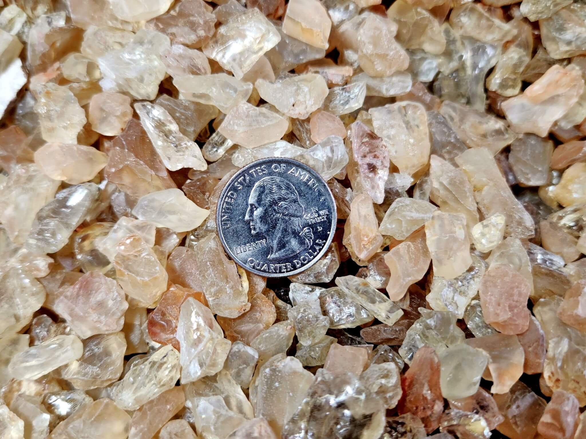 (X2) Sunstone Oregon Yellow Champagne Clear (no schiller) Rough Specimen (1/2 KILO) - Image 4