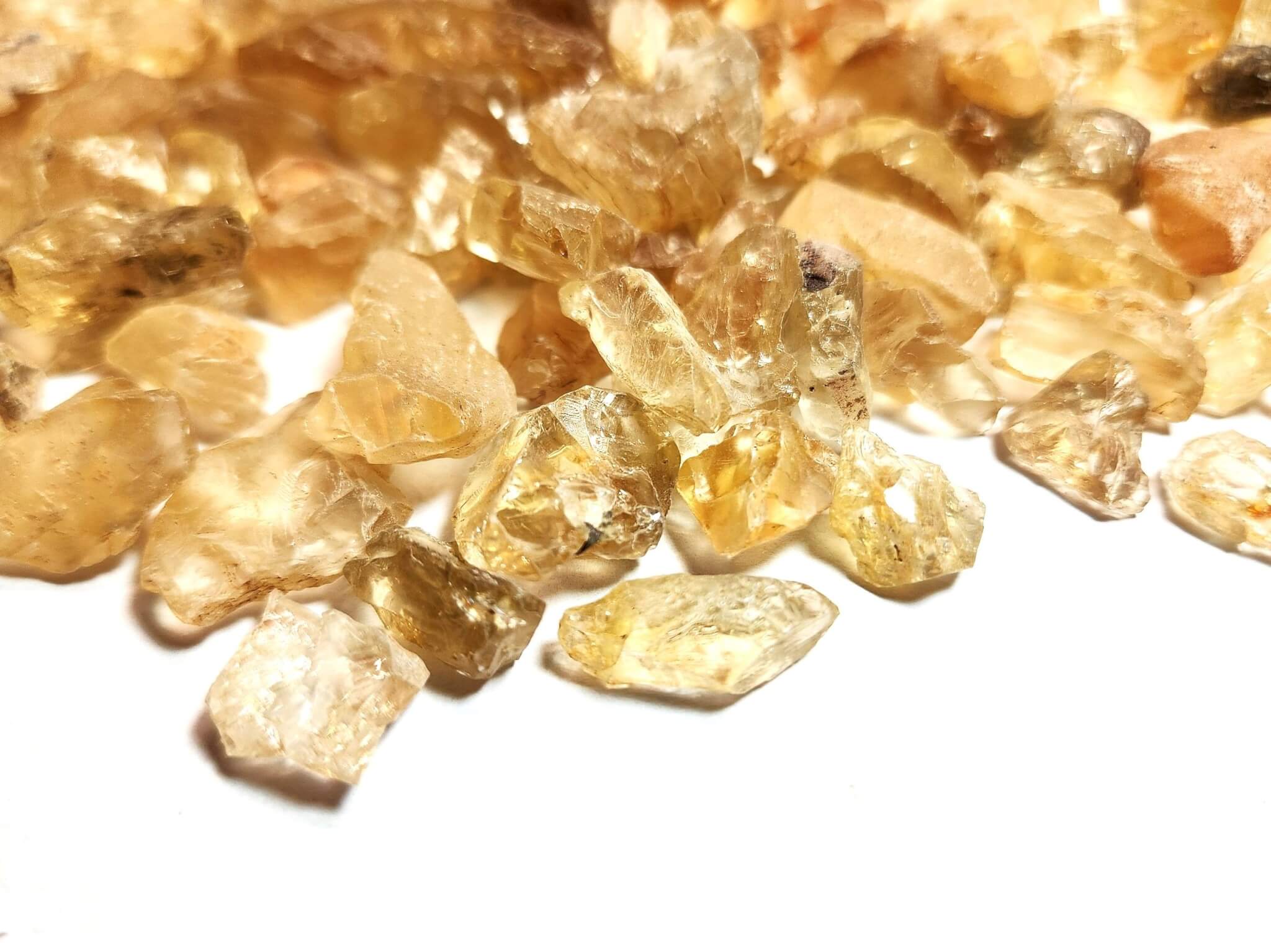 (X2) Sunstone Oregon Yellow Champagne Clear (no schiller) Rough Specimen (1/2 KILO)