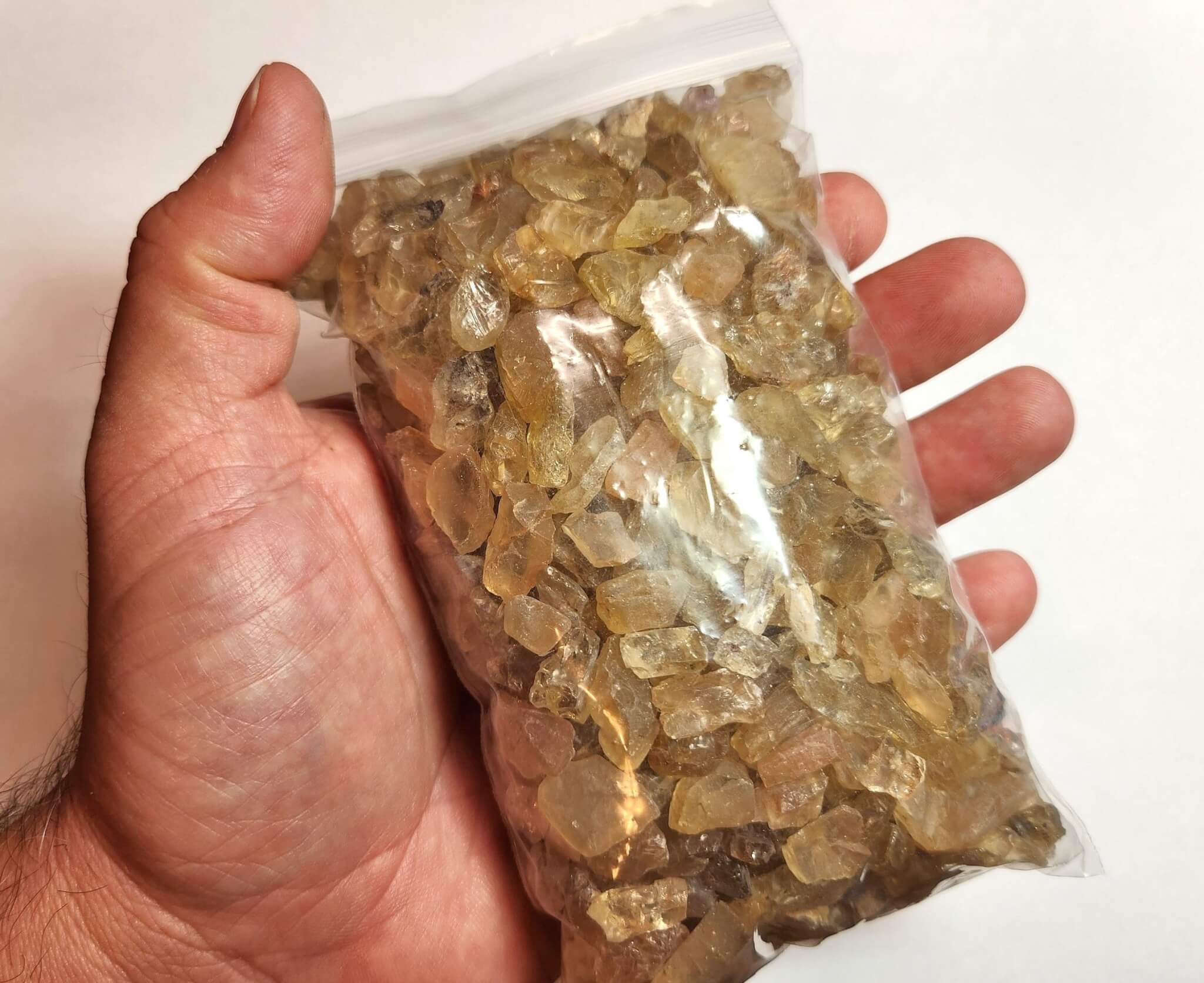 (X2) Sunstone Oregon Yellow Champagne Clear (no schiller) Rough Specimen (1/2 KILO) - Image 5