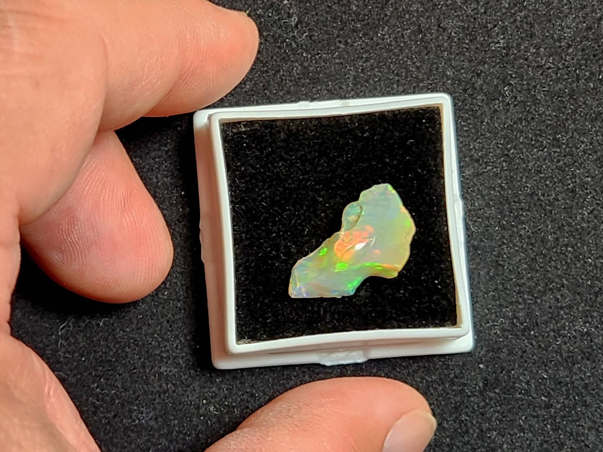 Opal Ethiopian Rough 20x12mm 5.25crts - Image 3