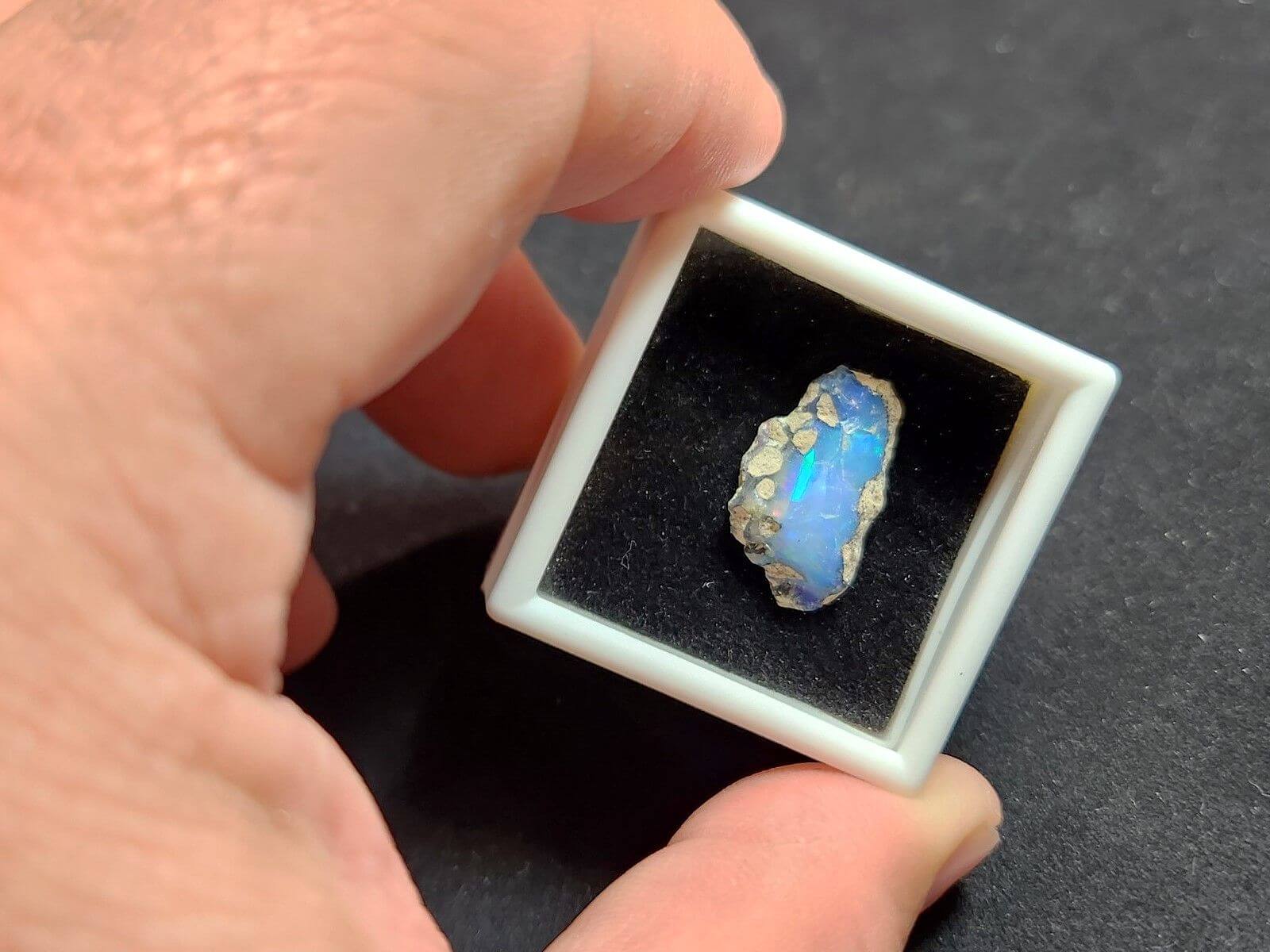 Opal Ethiopian Rough 19.5x11.5mm 5.03crts - Image 3