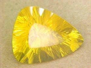Fluorite Yellow Trillion 18×14.5mm 15.38crts
