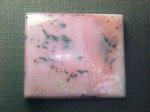 Opal Peruvian Pink Rectangle 32×27.5mm 46crts