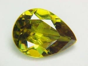 Sphene Pear 9x7mm 1.70crts