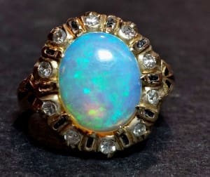 Vintage Jelly Opal and Diamond 14KTYG Ring