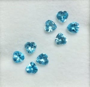 Topaz Blue Heart 4mm (8 Pcs)