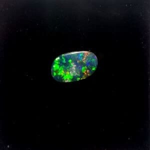 Australian Boulder Opal 9.3×5.7mm 0.99 Crts